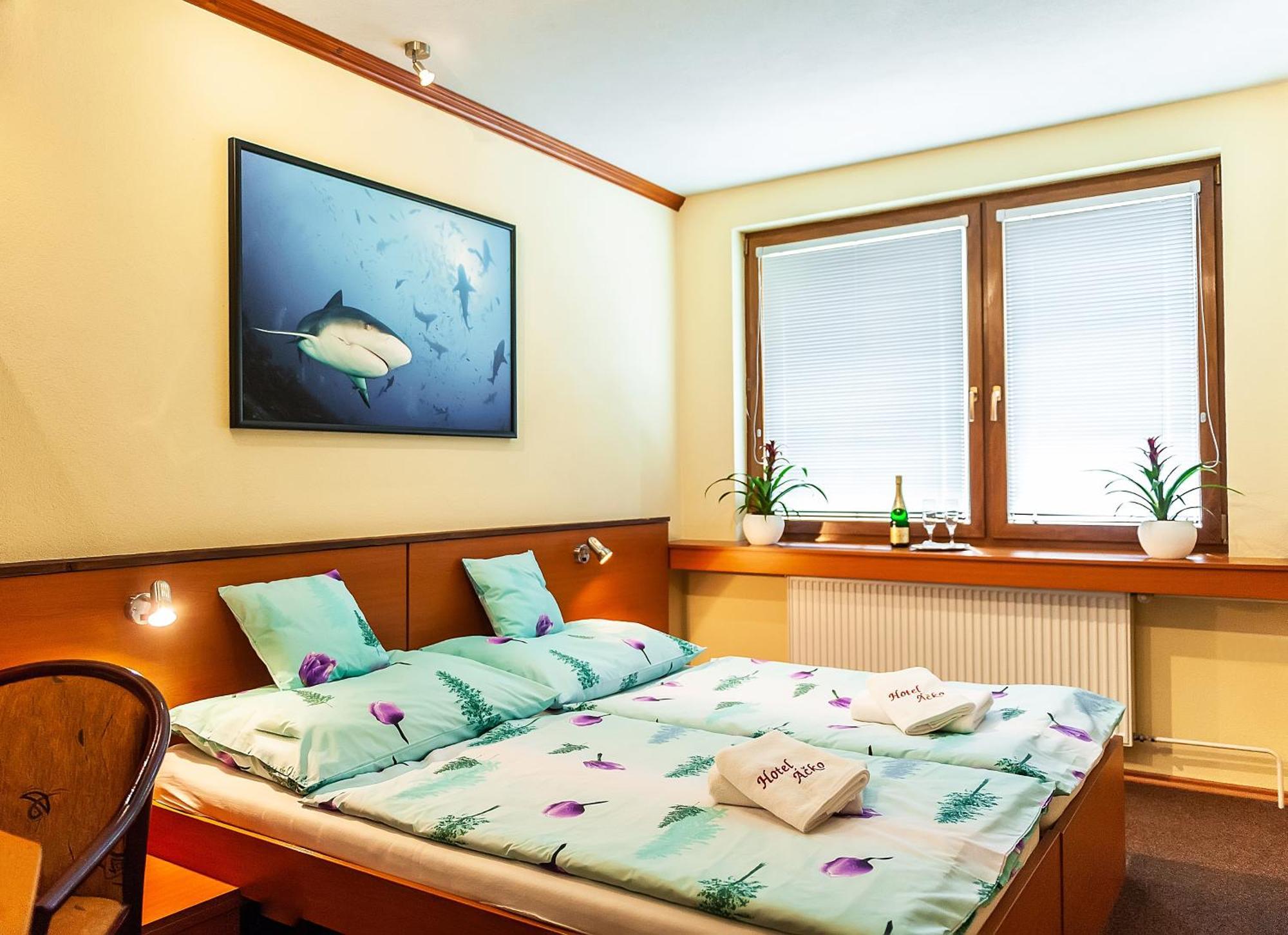 Hotel Áčko Ruzomberok Buitenkant foto